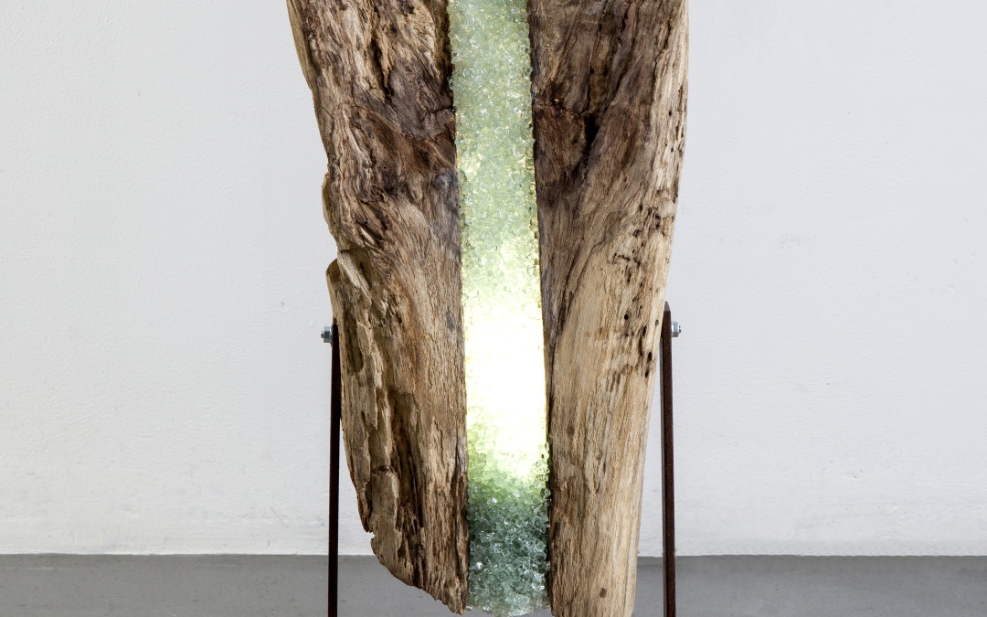 Tronco luce in legno/resina e cristalli